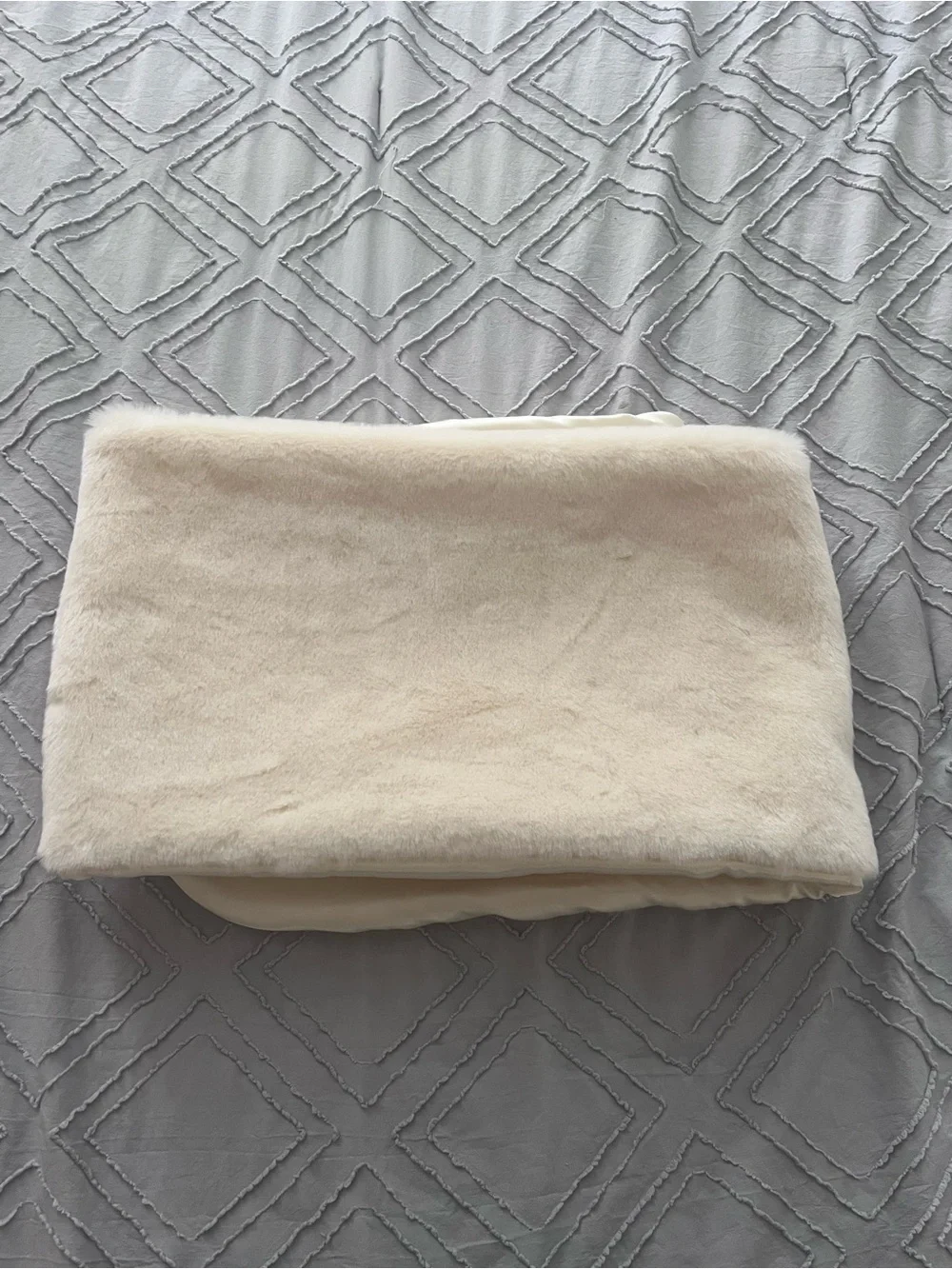 Ivory faux fur bridal shawl